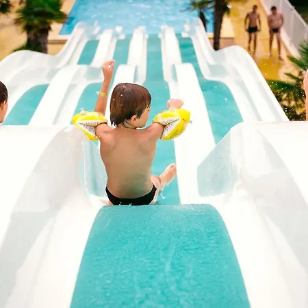 Aquatique Club La Pinede 4* Les Mathes